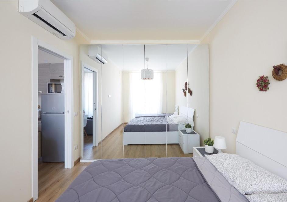 Beautiful Bohemian Apartment In Center Conditioned Air Комо Екстериор снимка