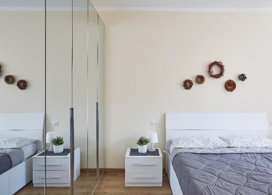 Beautiful Bohemian Apartment In Center Conditioned Air Комо Екстериор снимка